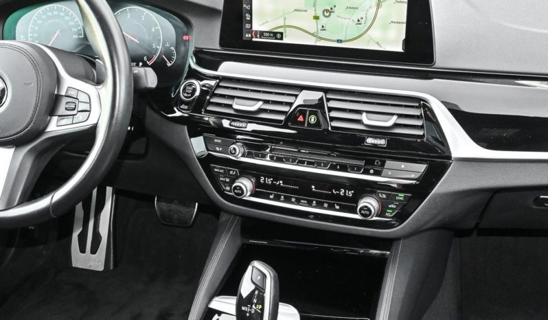 BMW 530d xDrive full