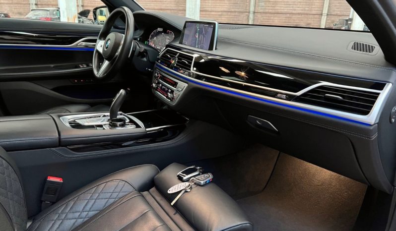 BMW 740 full