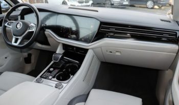 Volkswagen Touareg 3.0TDI V6 R-Line full