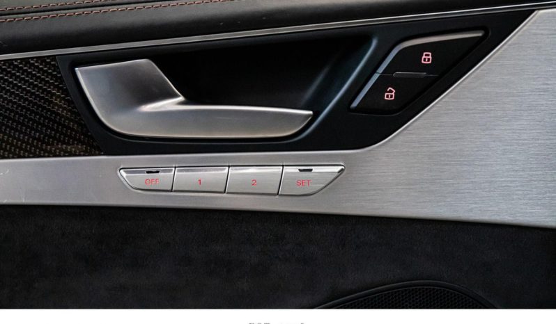 Audi S8 PLUS 4.0TFSI full