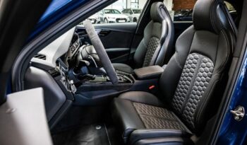 Audi RS4 Avant full