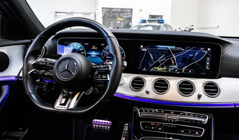 Mercedes-Benz E53 AMG full