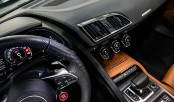 Audi R8 Spyder full
