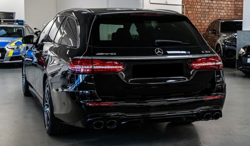 Mercedes-Benz E53 AMG full