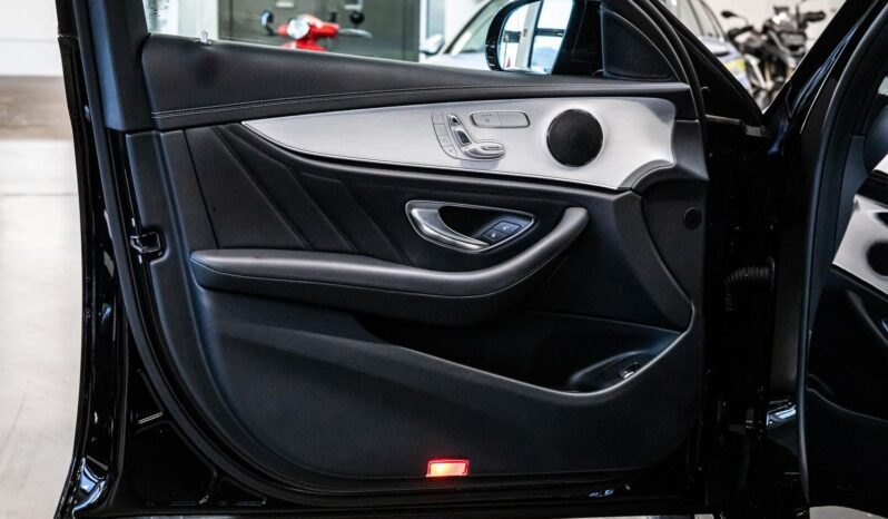 Mercedes-Benz E53 AMG full