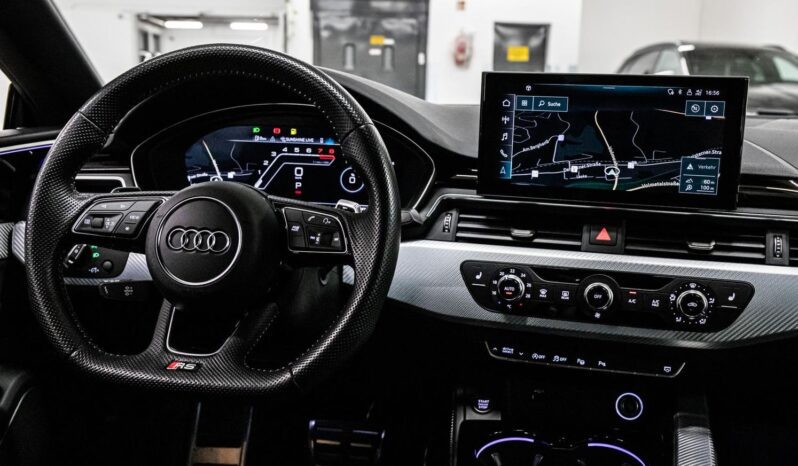 Audi RS5 Coupe full