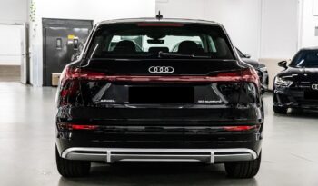 Audi E-TRON full