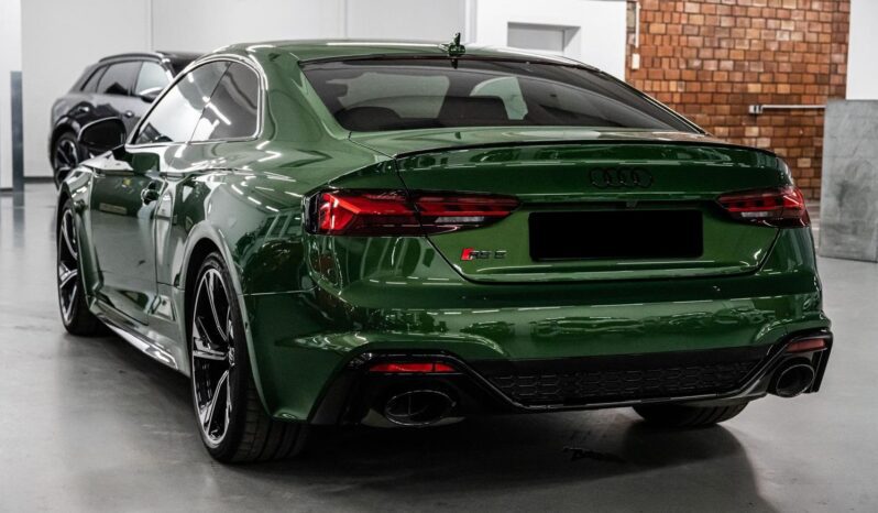 Audi RS5 Coupe full