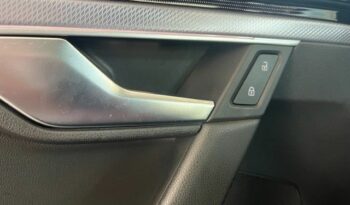 Volkswagen Touareg R-Line full