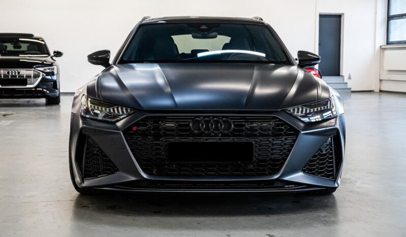 Audi RS6 Avant full