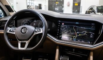 Volkswagen Touareg full