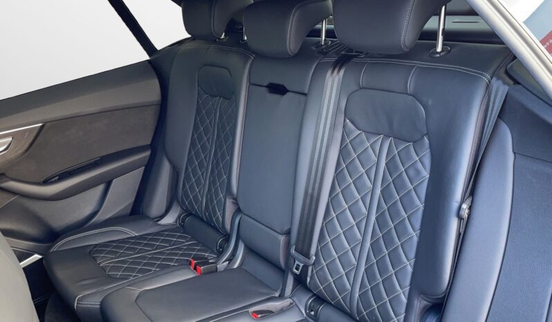 Audi SQ8 full