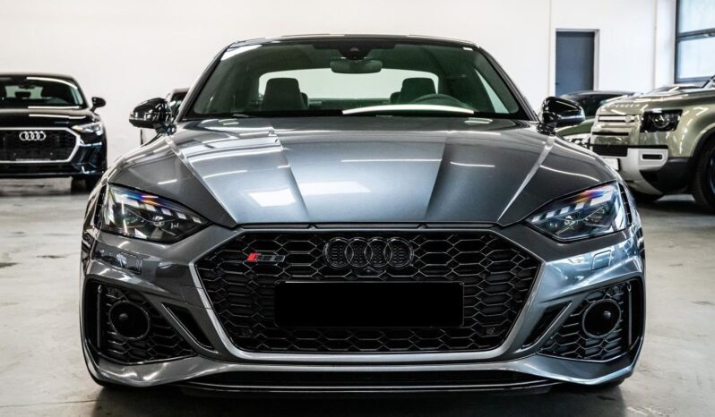 Audi RS5 Coupe full