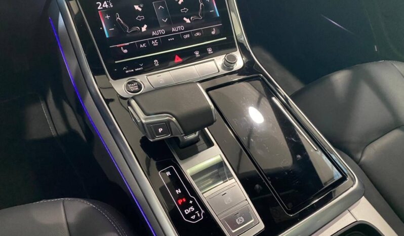 Audi Q7 full
